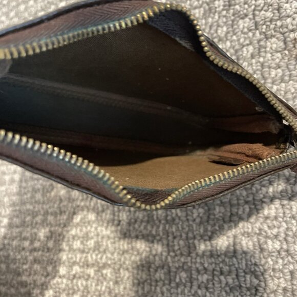 Louis Vuitton Pochette Wallet Dark Brown Gold Zipper Classic Leather Monogram - Picture 10 of 11